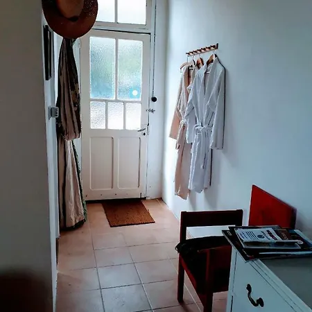 Bed & Breakfast Maid's *
